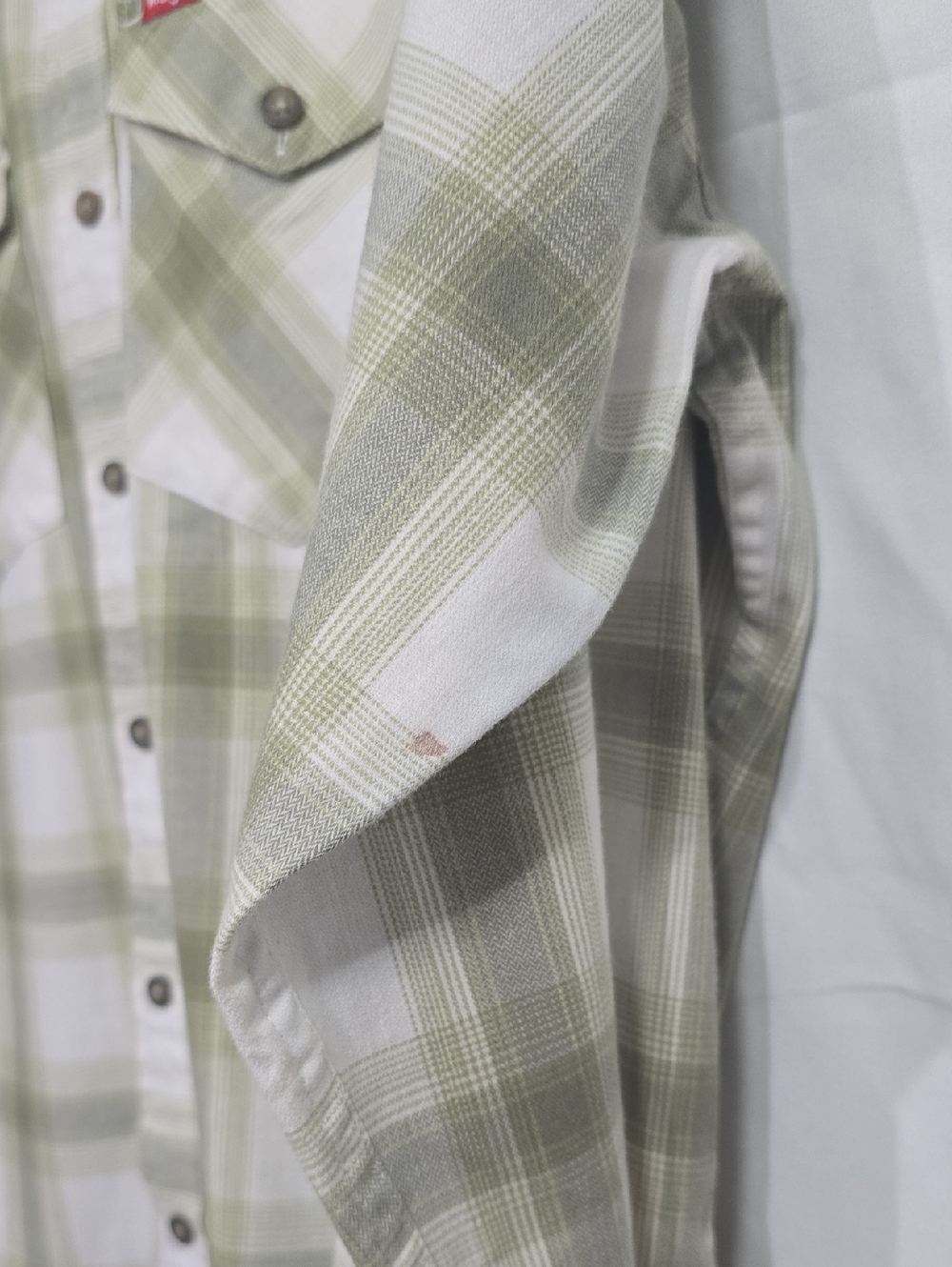 Wrangler Men's Lg Green White Plaid Button Down Shirt Chest Pockets Logo - Picture 8 of 10